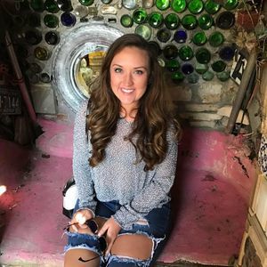 Meet your Posher, Cassie